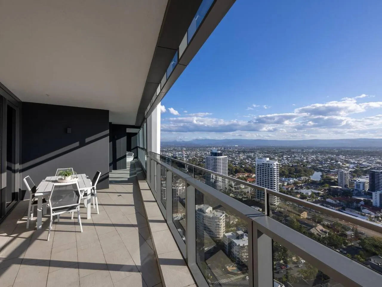 5-Star Highfloor Oceanview Dream Home In Paradise Gold Coast Australia